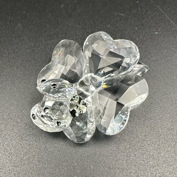 Swarovski Ladybird on Four-Leaf Clover Figurine – Retired 2016 – With Box - Picture 6 of 15